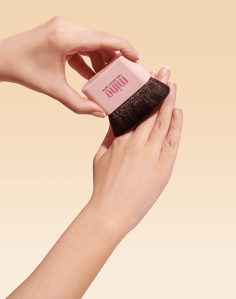 Bronze On Blending Brush MineTan Body Skin